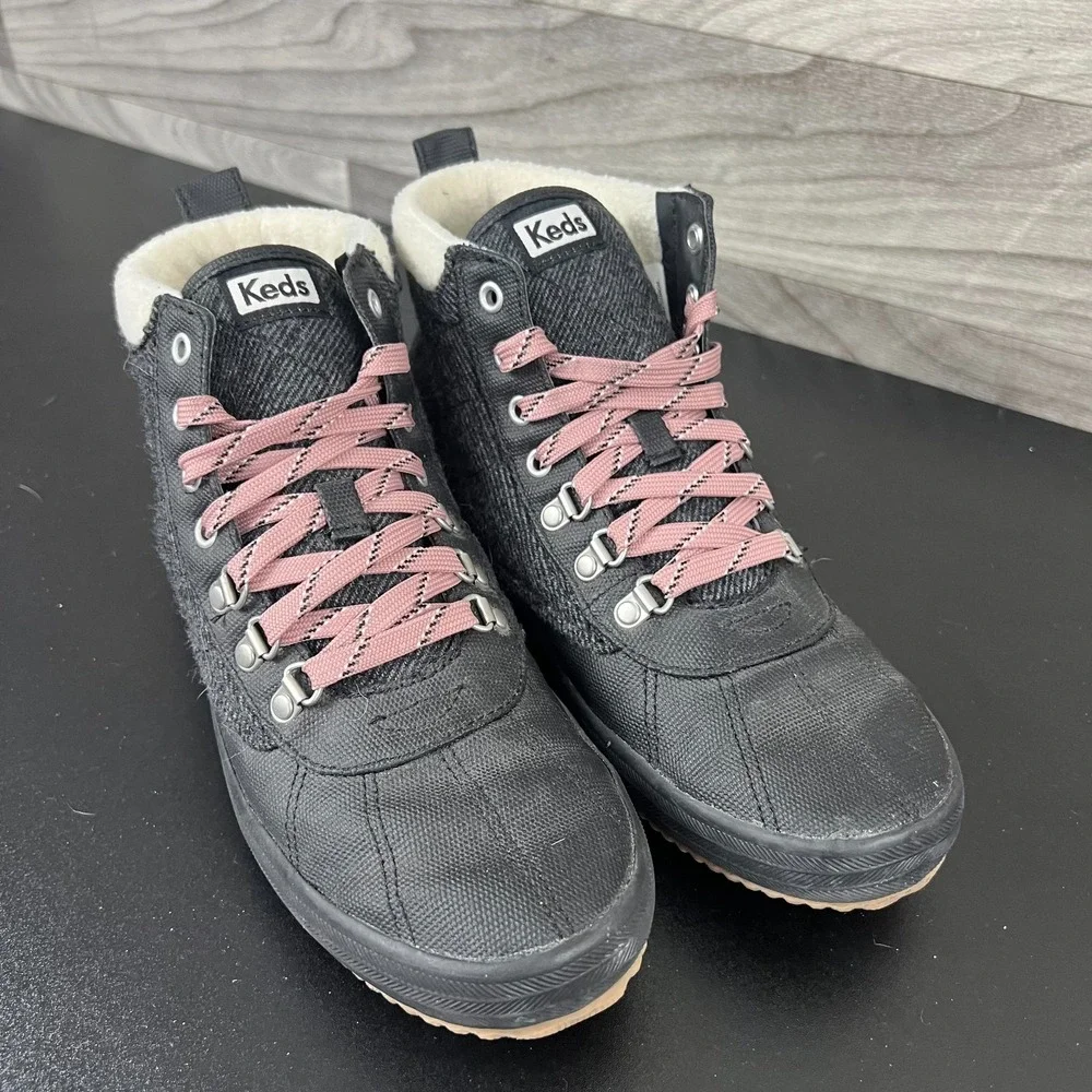 Keds Lace Up Ankle Boots Women's Size 9.5 Gray Black Casual Comfort Fleece Lined